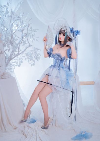 两男吮着她的花蒂尿的拍摄地点_HD在线播放观看