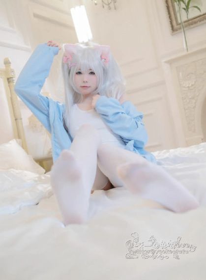 久久伊人八月婷婷综合激情_1080P完整在线观看