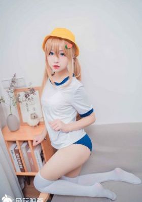 玩4p被3个男子伺候_BD英语完整视频观看
