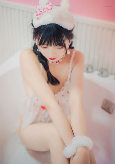 老女人性生交大片免费_BD英语高清在线