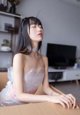 电影《万》_英文版字幕